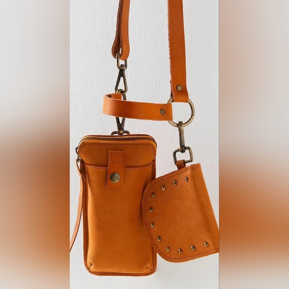 Free people Change Me Up Crossbody Bag,bell bag, Vintages, ,travel faire, unisex - Picture 2 of 9